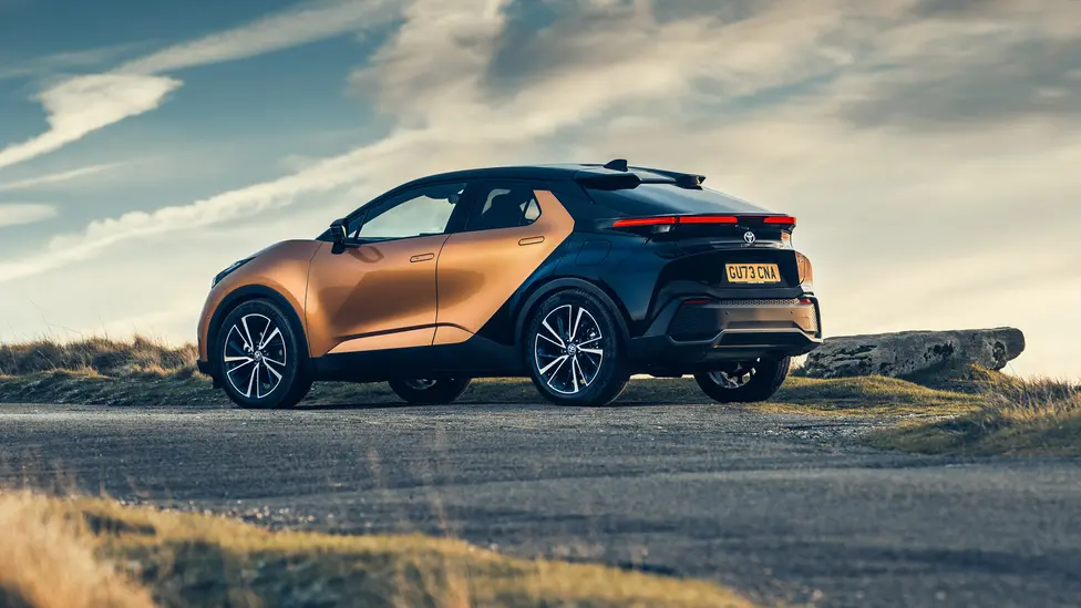 تعمیر گیربکس تویوتا C-HR-بهترین تعمیرگاه تویوتا CHR در تهران-سلام گیربکس